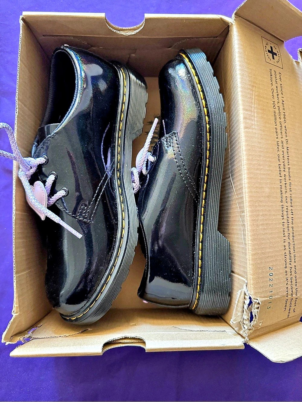 Dr. Martens 1461 Shimmer Heart Oxfords Black Galaxy 5Y / Women’s 7